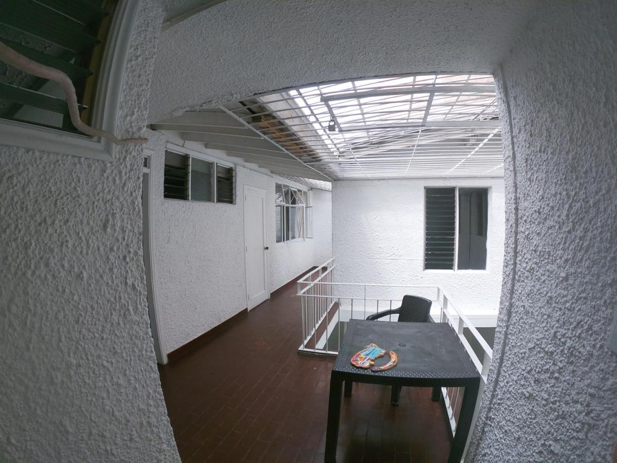 Le VI Hostal Medellín Zewnętrze zdjęcie